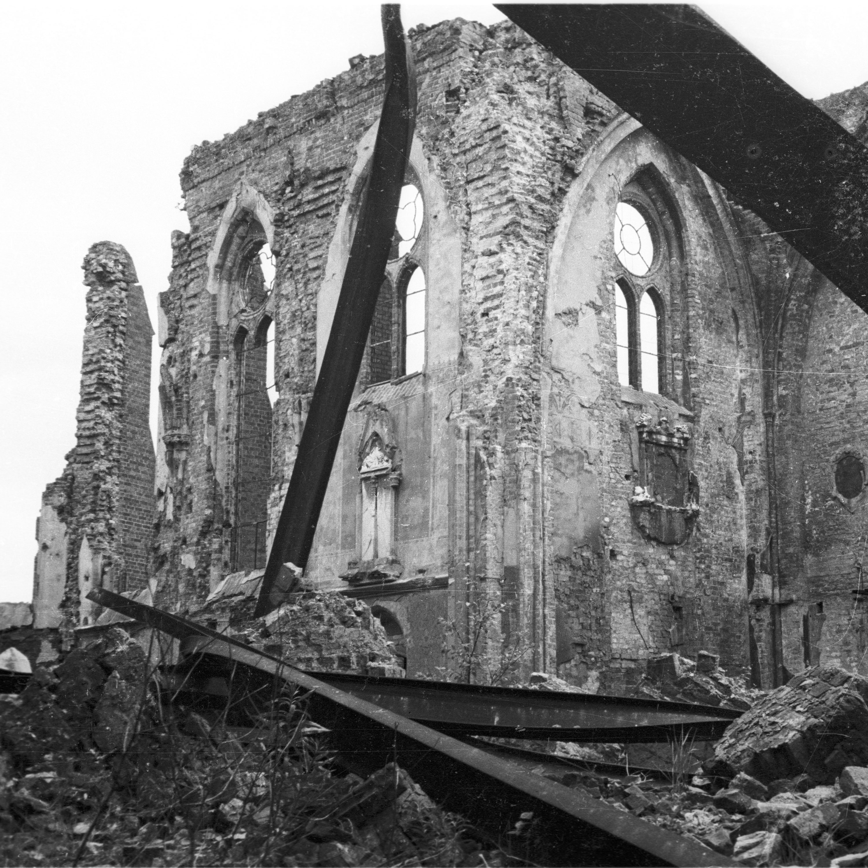 Zerstörte Nikolaikirche Kiel 1948 oder 1949 Zerstörte Nikolaikirche Kiel 1948 oder 1949
